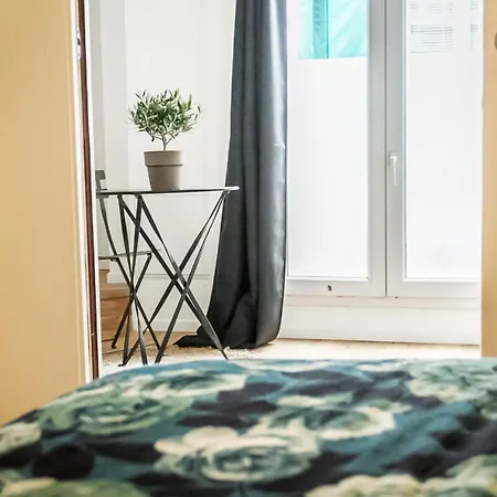Apartment With Terraces Near Montmartre *